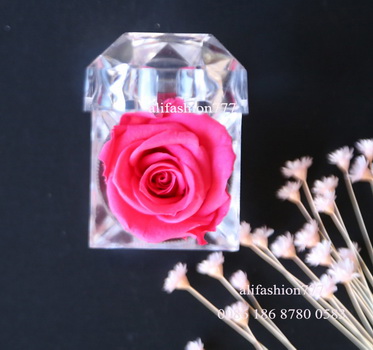Preserved rose in Crystal Ring Box-03